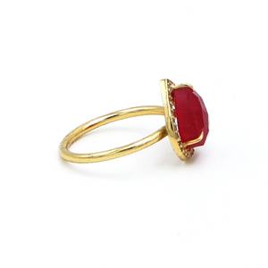 Un fournisseur indien offre une bague cœur réglable en jade rouge avec placage or pour les cadeaux de mariage et de fête des filles - Product Image 3