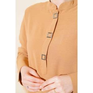 Judge Collar Botón Cuadrado Túnica Camel - Product Image 4