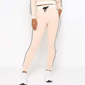 Conjunto Deportivo de Mujer para Invierno, Informal, Ecológico, Lavado, Transpirable, Corto, con Capucha, Cordón Ajustable, Diseño Sólido, Logotipo Personalizado - Product Image 5