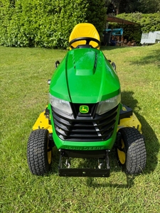 Prix Compétitif Nouveau Tracteur de Jardin / Tondeuse Autoportée Agricole John Deere X590 X330 25 CV en Stock et Prêt à la Livraison - Product Image 1