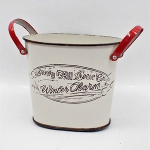 Maceta Candy Cane Grove para uso en exteriores diseñada con temas festivos para sostener árboles decorativos verdes y Flores Navideñas - Product Image 4