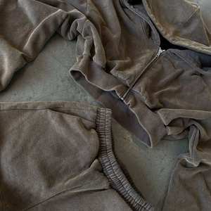 Trending Products 100% algodón Deportes invierno cálido Mujer Corto Casual recortado chándales Ropa 2 Conjunto de dos piezas para mujer - Product Image 3