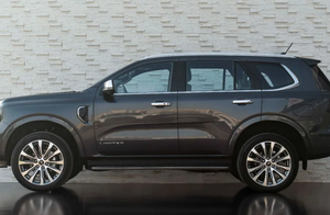 2024 EveEresTt2.3L 4 cylindres 300 CV Automatique - Product Image 3