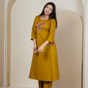 คอตตอนโดบาบูพรีเมี่ยมดีไซเนอร์ A line kurti and plazzo Collection แคตตาลตาล็อกเต็มรูปแบบมีจำหน่ายในอัตราขายส่งนักออกแบบ kurti - Product Image 1