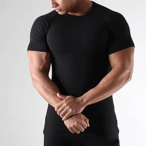 T-shirts de haute qualité pour hommes, chemise à épaules tombantes surdimensionnées et respirante avec logo et design personnalisés - Product Image 4