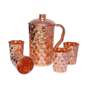 Jarra de agua martillada de cobre de aspecto único Jarra de cobre puro de la más alta calidad para uso en el hogar y restaurante - Product Image 3