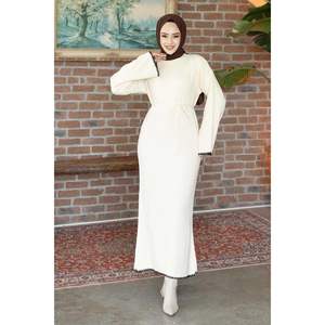 Etamine Robe en maille côtelée brodée Ecru - Product Image 1