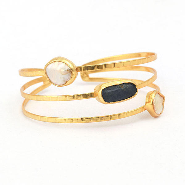 สีฟ้าสีขาว