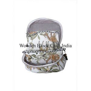 High Quality tropical Print <b>Makeup</b> <b>Bag</b> Set Floral Printed Cotton <b>Quilted</b> vanity Set Three Stylish Cosmetic and Travel Organizer - Product Image 4