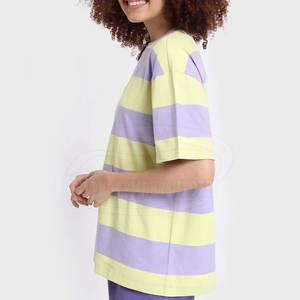 T-shirts pour femmes de couleur personnalisée de haute qualité coupe ample écologique pour l'été style décontracté logo personnalisé - Product Image 2