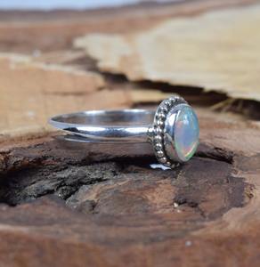 Bijoux en opale pour femmes, bague en argent de style bohème, bijoux en argent sterling 925, bague tendance faite à la main, cadeau pour maman - Product Image 3