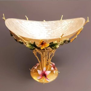 Luxury Latest Arrival Aluminum Metal Unique Shape Shinny Polish Hammered Texture and Top Handles Serving Bowl - Product Image 6