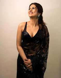 Sari de diseñador negro de Bollywood indio para un aspecto étnico elegante Blusa de Sari de estilo exclusivo para bodas y eventos especiales Elegent - Product Image 5