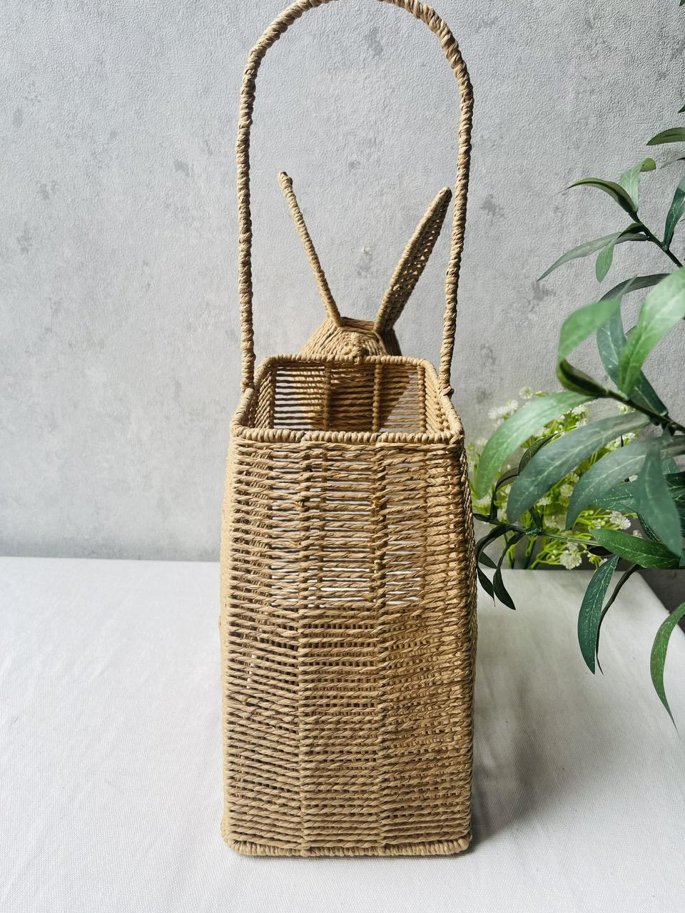 สีดำสีกากี