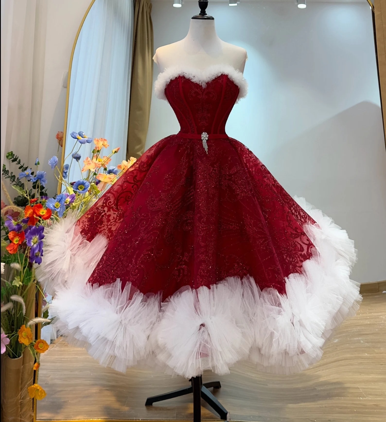 Red and White Evening Gowns Elegant Party Dresses