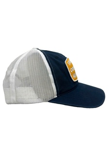 Casquettes de camionneur en gros avec logo personnalisé, chapeaux en maille à fermeture snapback réglable, couleur contrastée bleu marine et blanc - Product Image 2