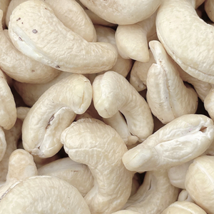 Vente flash 2023 Noix de cajou du Vietnam Noix de cajou WW180, WW240, WW320 LP Noix de cajou brutes prêtes à être expédiées - Product Image 1