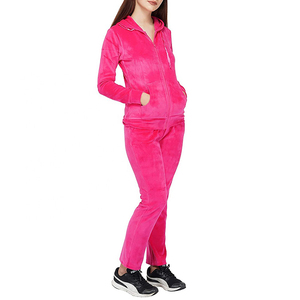 Survêtements de sport 2 pièces avec logo personnalisé ensemble de jogging Survêtement en velours à capuche survêtement en velours pour femme respirant - Product Image 6