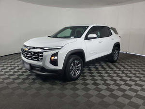 Equinox LT AWD SUV 2025 USADO, Asientos de Tela Oscuros, Volante a la Izquierda, Motor Turbo Automático Inteligente, Techo Panorámico, Visión Trasera 360° - Product Image 4