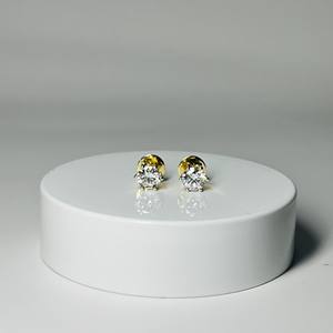 Pendientes de Diamante de Laboratorio con Corte Brillante, 2.00 Quilates, Pureza VS1, Certificado GIA, Oro Amarillo de 14k, Minimalistas, Unisex, para Boda, Compromiso, Fiesta - Product Image 1