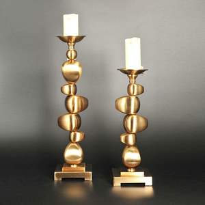 Soporte cónico de metal hecho a mano elegante hecho a mano para decoración moderna del hogar y propósito de exhibición de velas de lujo - Product Image 3