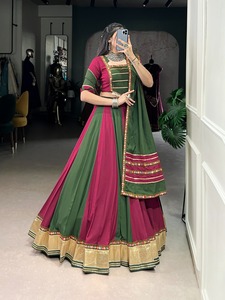 Heavy Pure Rayon Lehariya Lehenga Choli encaje en relieve, acentos Bandhej y colección Mirror Touch Navratri - Product Image 3