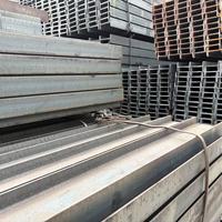 Poutres en I laminées à chaud de tailles standard en acier faiblement allié Q355B pour l'exportation, expédition mondiale, composants de construction en structure métallique