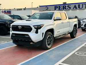 NUEVO LAND ROVER DEFENDER 110 2024, 300 KM, 8 CILINDROS, 5 PLAZAS, 599 HP, TRANSMISIÓN AUTOMÁTICA - Product Image 3