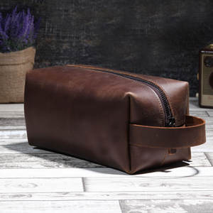 Genuine Leather Vintage High Quality <b>Toiletry</b> Travel Cosmetic Washable Makeup <b>Bag</b> Custom Logo Small <b>Men</b> and Women <b>Toiletry</b> <b>Bag</b> - Product Image 1