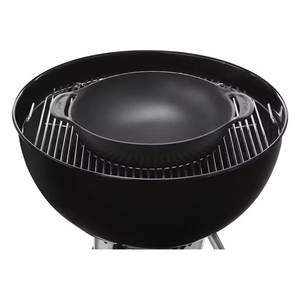 Juego de Vaporera y Wok de Hierro Fundido CRAFTED GOURMET 7607 (36 cm) para Cocina al Aire Libre, Compatible con Weber - Product Image 2
