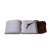 Diario de Cuero Marrón Vintage Hecho a Mano con Tapa Blanda, Correa con Cierre de Llave Antigua, Borde Decorativo, Logotipo Personalizado, Excelente Regalo Promocional