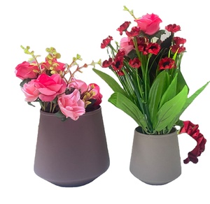 Venta caliente de Metal de la boda de decoración al por mayor florero hogar Hotel decoración polvo capa acabado hecho a mano con logotipo personalizado - Product Image 1