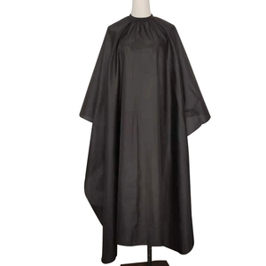 Cape de coiffure en polyester avec logo personnalisé, imperméable, pour salon de coiffure - Product Image 2
