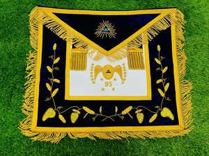 Tablier vintage mongol, style écossais, réligieuse - Product Image 2