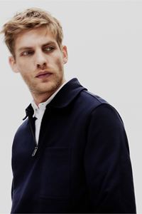 Sweat-shirt à col zippé de coupe régulière T-shirts à manches longues et épaules tombantes en coton et polyester de couleur noire pour homme - Product Image 4