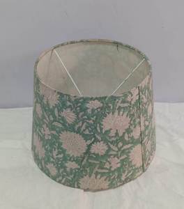 Nouveautés Abat-jour en tissu de lin vert et blanc plissé et froncé de luxe moderne avec anneau supérieur E27 et anneau inférieur décoratif - Product Image 4