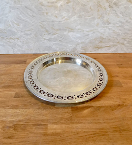 Plaque de chargeur en métal au design traditionnel Plaque de chargeur en métal classique et élégante faite à la main de qualité supérieure - Product Image 1