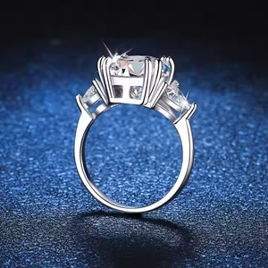 แหวนหมั้นเพชรโมอิสหรูหราสำหรับผู้หญิงขายส่งแหวนพลอยสีเงิน925ปรับแต่งได้แหวนแต่งงานสเตอริงเงิน - Product Image 3