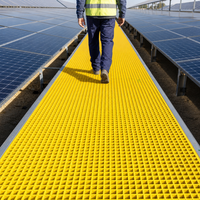 Plateforme d'accès pour ferme solaire en PRV, grille en fibre de verre 50 mm, panneau sur mesure