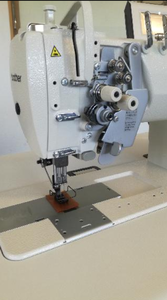 Machine à coudre industrielle à double aiguille à entraînement direct Brother T-8452D, point de coin, écran tactile LCD, en plastique – Meilleures ventes - Product Image 2