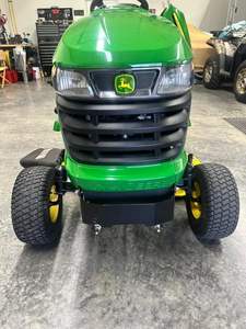 Compre el Tractor John Deere 2025R 4x4 de la Mejor Calidad, Tractor Industrial de 4 Tiempos con Motor Diésel, Cortadora de Césped Utilitaria con Ruedas, 4WD, Cargador Frontal, Disponible Ahora - Product Image 6