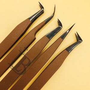 แหนบต่อขนตา โลโก้ฟรี ปลายไฟเบอร์ แหนบขนตามิงค์ จับแน่น แยกเส้นได้ดี ด้ามจับเพชร - Product Image 3