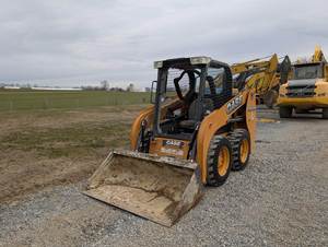 รถตักล้อยางรุ่น SR130 ปี 2014: กำลังแรงขนาดกะทัดรัดสำหรับการทำงานในพื้นที่แคบ - Product Image 3