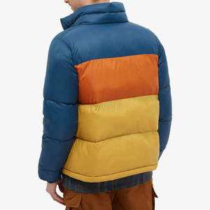 Chaqueta Abrigo Acolchada de Camuflaje de Moda para Hombre, Ropa de Invierno Cálida con Capucha para Exteriores, con Logotipo Personalizado al por Mayor - Product Image 2