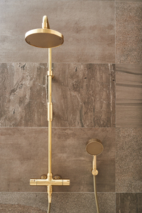 Juego de grifo de ducha de latón cromado suave de doble manija de diseñador, cabezal de ducha de lluvia duradero, soporte de suelo montado en la pared, grifos de ducha de baño - Product Image 5