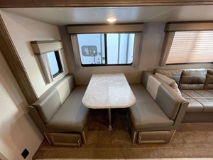 Usado 2021 F-o-r-e-s-t R-i-v-e-r A-u-r-o-r-a 26BHS - Product Image 3