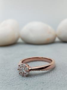 Bague de Fiançailles Classique pour Femme, Solitaire Fin en Diamant Rond VVS Cultivé en Laboratoire, Or 14k 18k, Certifié IGI, Idéale pour les Fêtes - Product Image 3