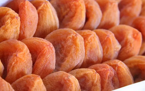 Friandise tropicale de kaki séché vietnamien biologique de haute qualité pour un processus de conservation de l'eau de bonheur doux et délicieux - Product Image 6