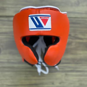 Estilo ganador Más vendidos Guantes de boxeo profesionales de cuero originales Protector de cabeza y protector de ingle Juego de boxeo ganador al por mayor. - Product Image 6