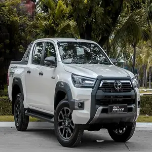 2021 veicoli affidabili abbastanza usati Auto 2022 2023 2024 Toyota Hilux SR 2.8DT Auto 4WD doppia cabina